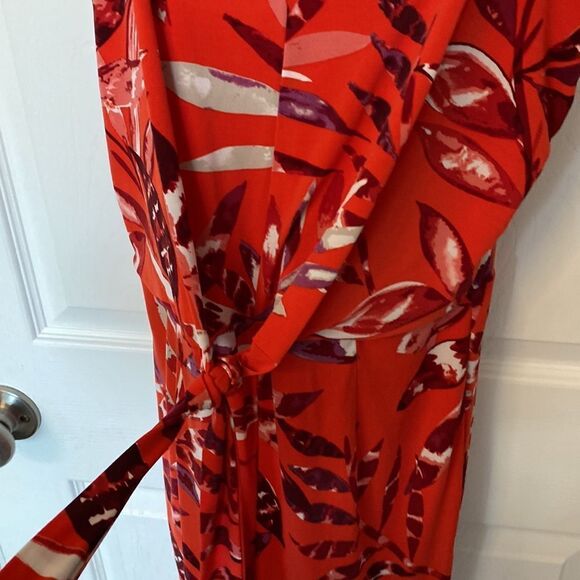 Enfocus Studio- Red cropped tropical print romper- Size 6 - Picture 3 of 9